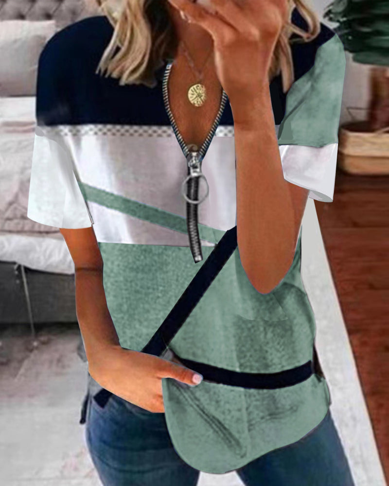 T-shirt met korte mouwen, print en ritssluiting