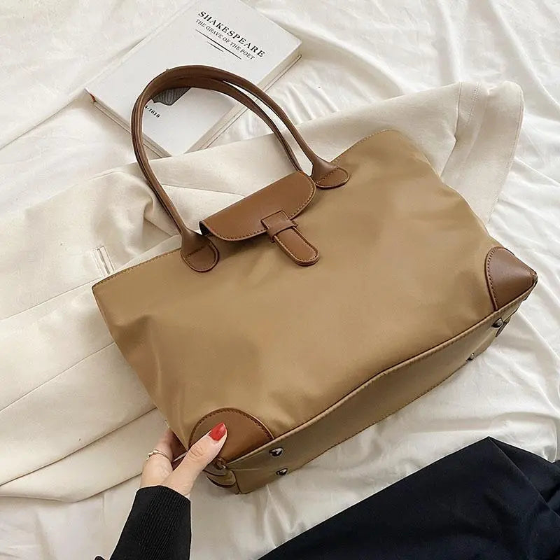 Dames tote bag - ruime handtas voor dagelijks gebruik, gemaakt van duurzame materialen met een elegant ontwerp