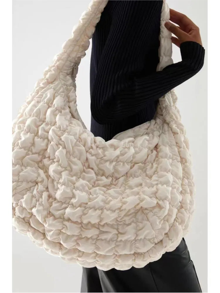 Dames gewatteerde schoudertas - stijlvolle handtas van luxueus materiaal voor dagelijks gebruik